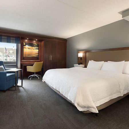 Hampton Inn Appleton-Fox River Mall Area Экстерьер фото