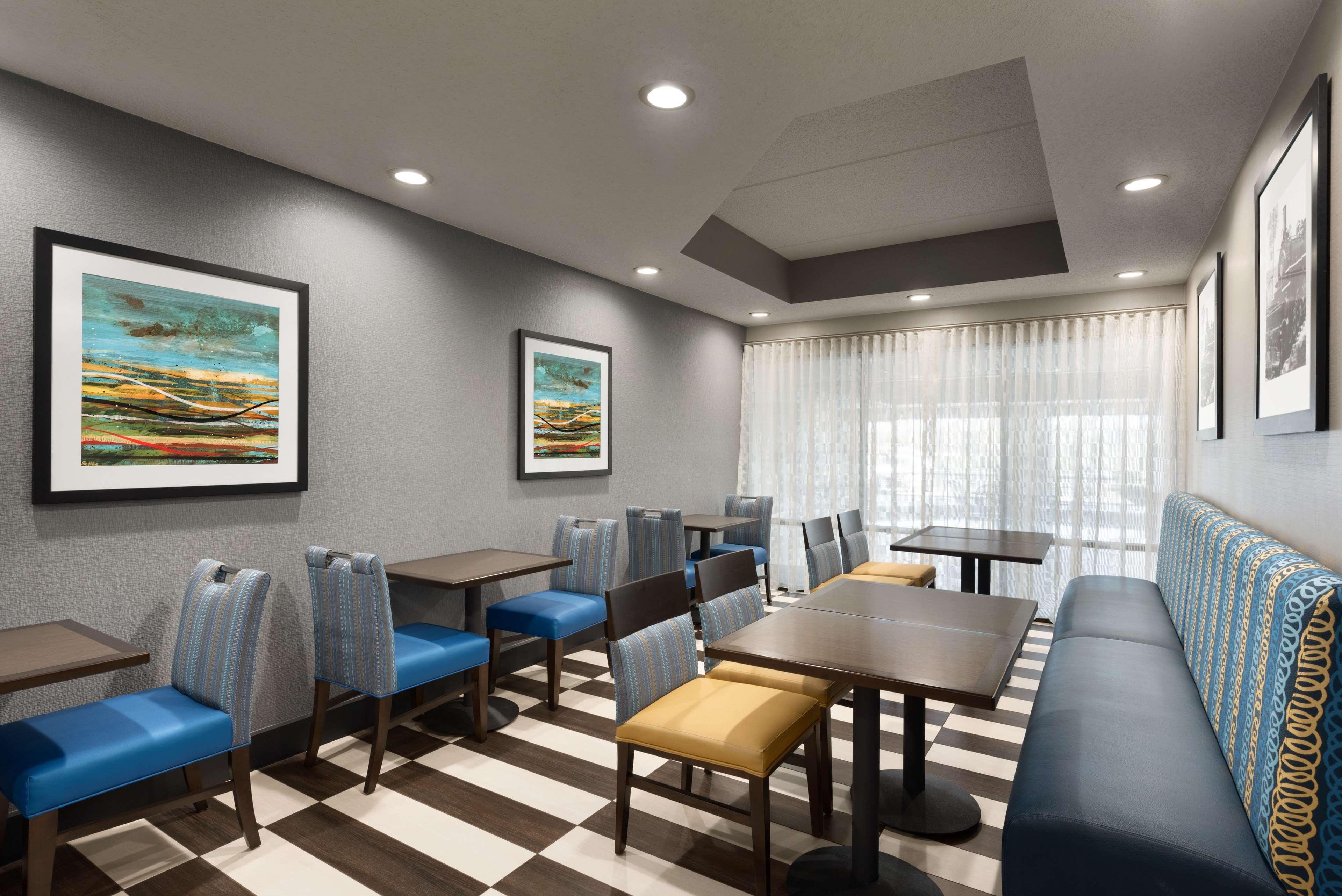 Hampton Inn Appleton-Fox River Mall Area Экстерьер фото