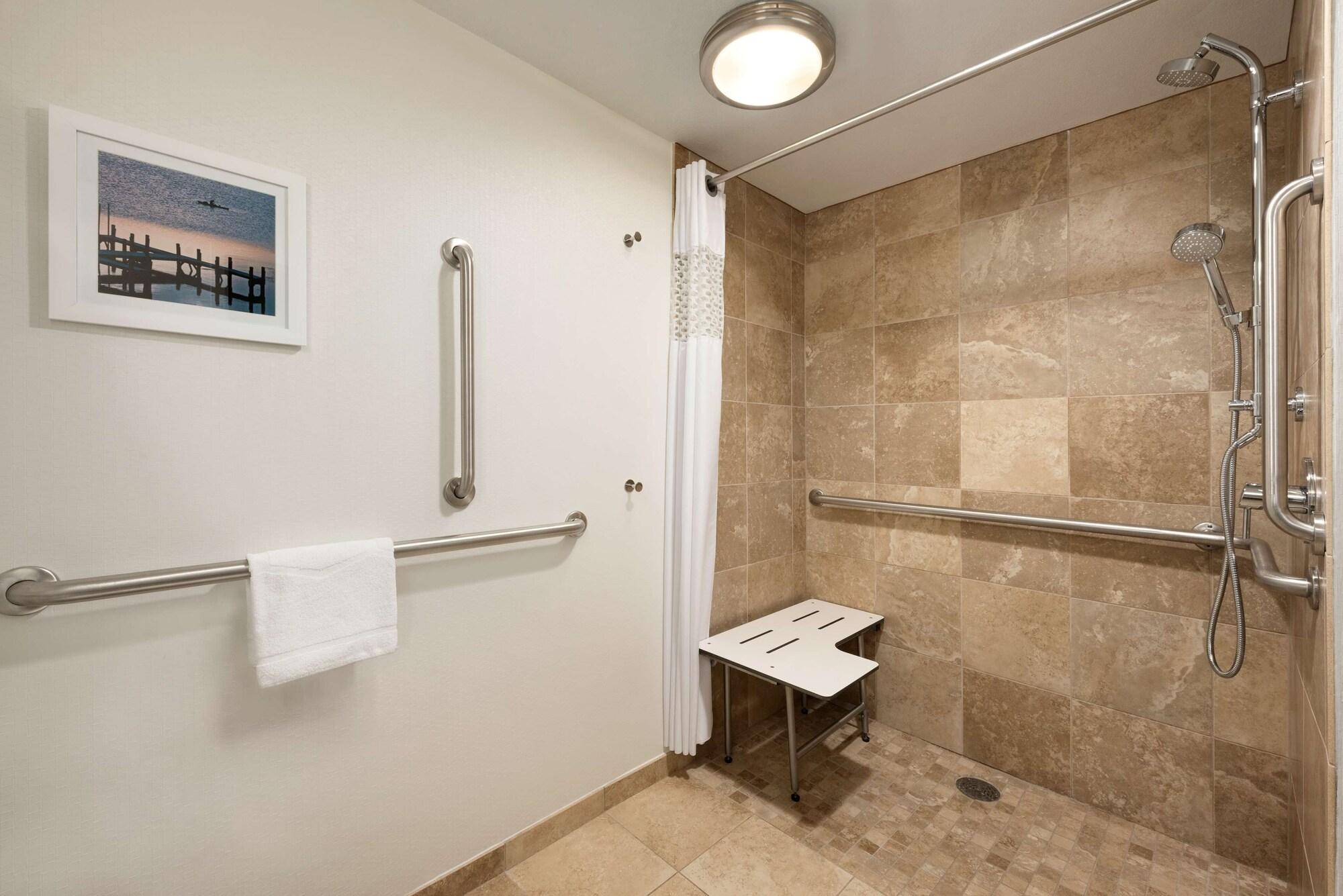 Hampton Inn Appleton-Fox River Mall Area Экстерьер фото