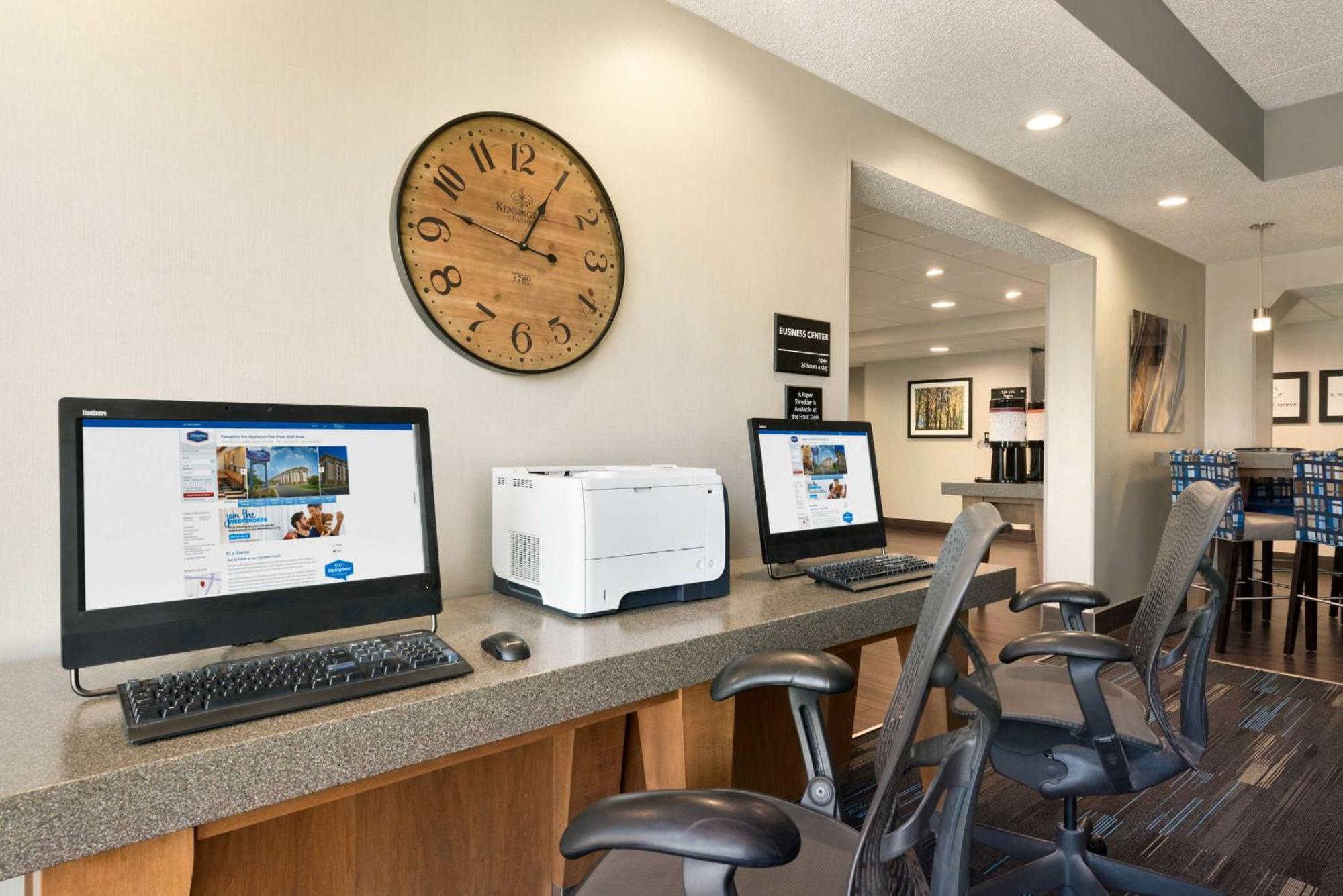 Hampton Inn Appleton-Fox River Mall Area Экстерьер фото