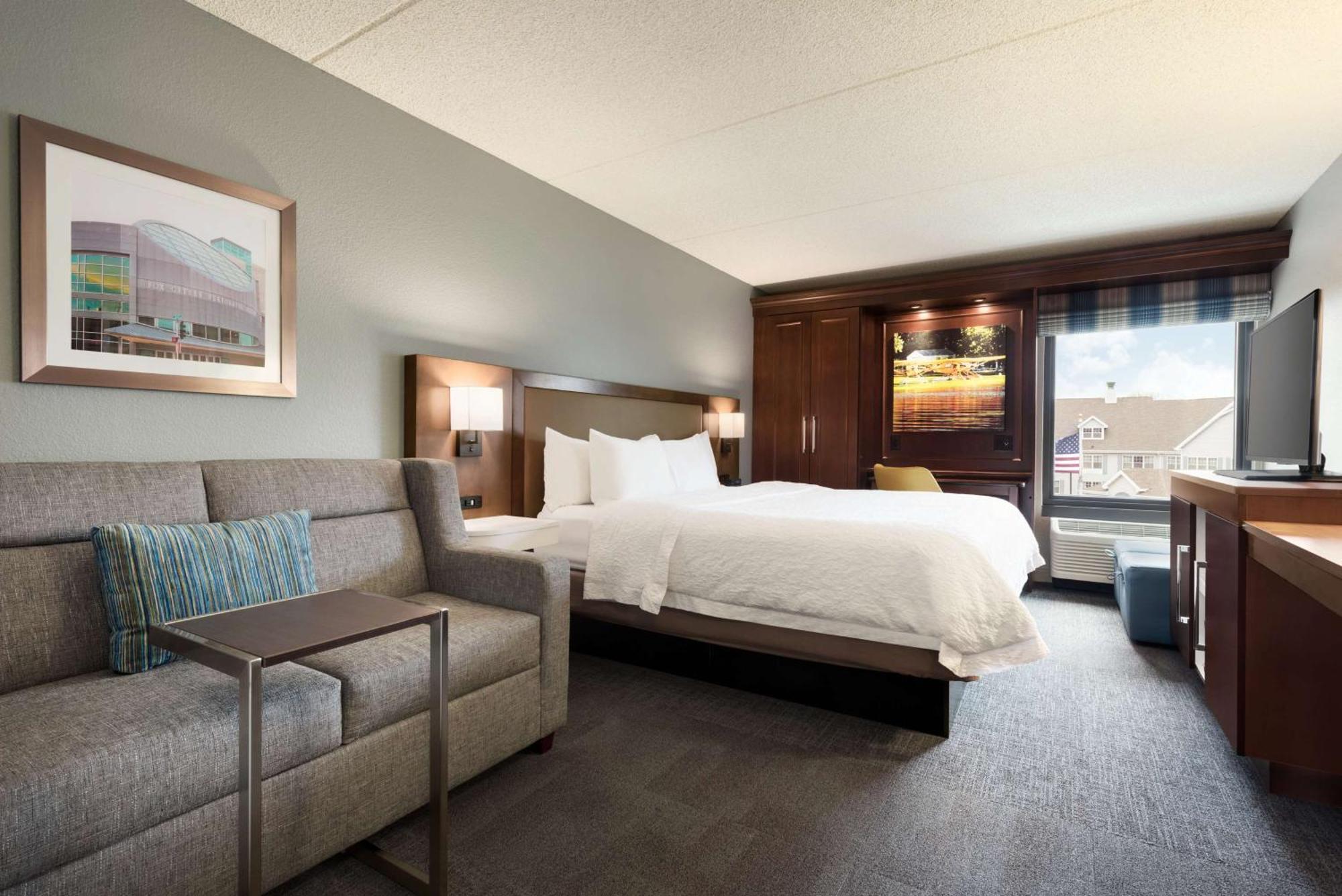 Hampton Inn Appleton-Fox River Mall Area Экстерьер фото