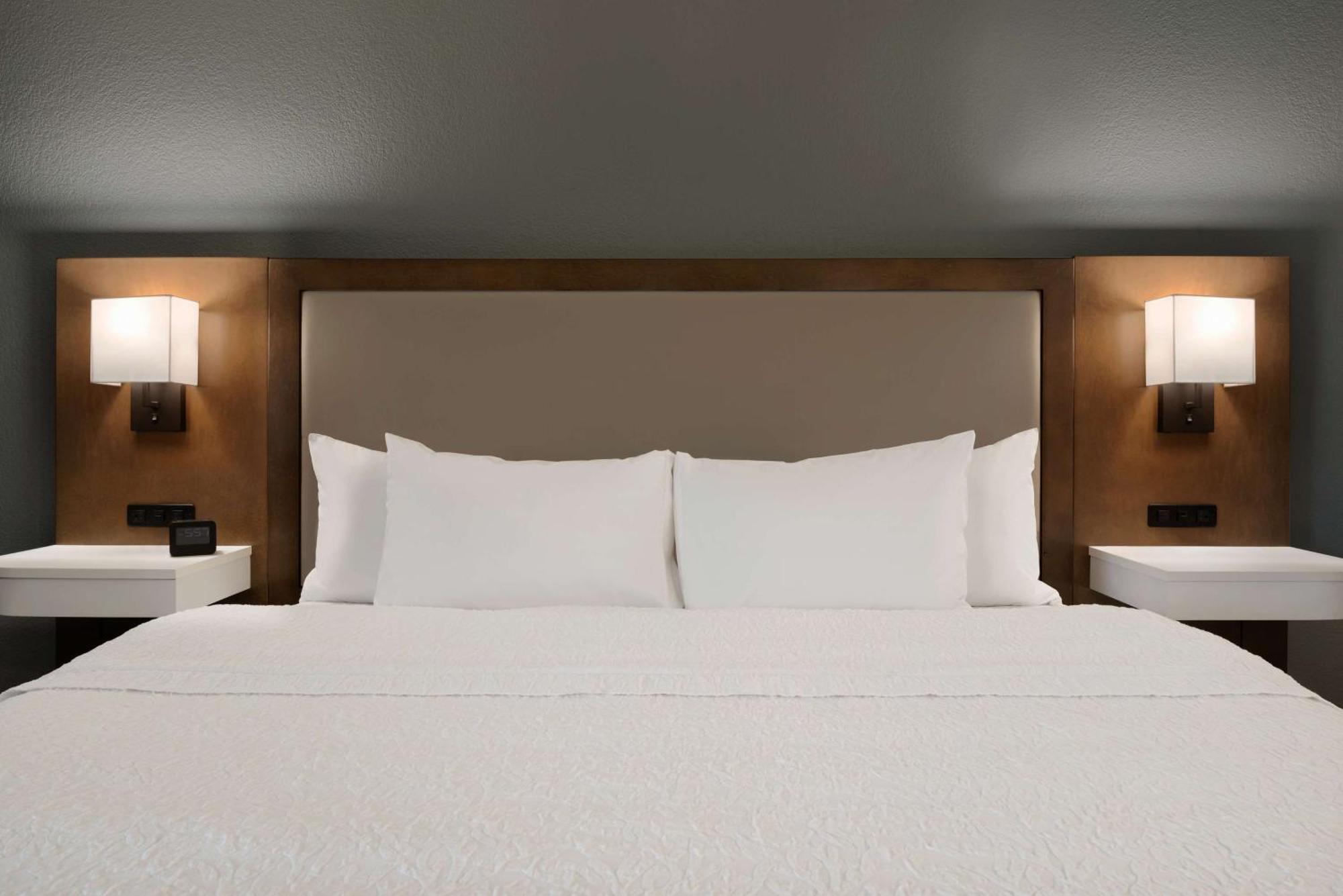Hampton Inn Appleton-Fox River Mall Area Экстерьер фото