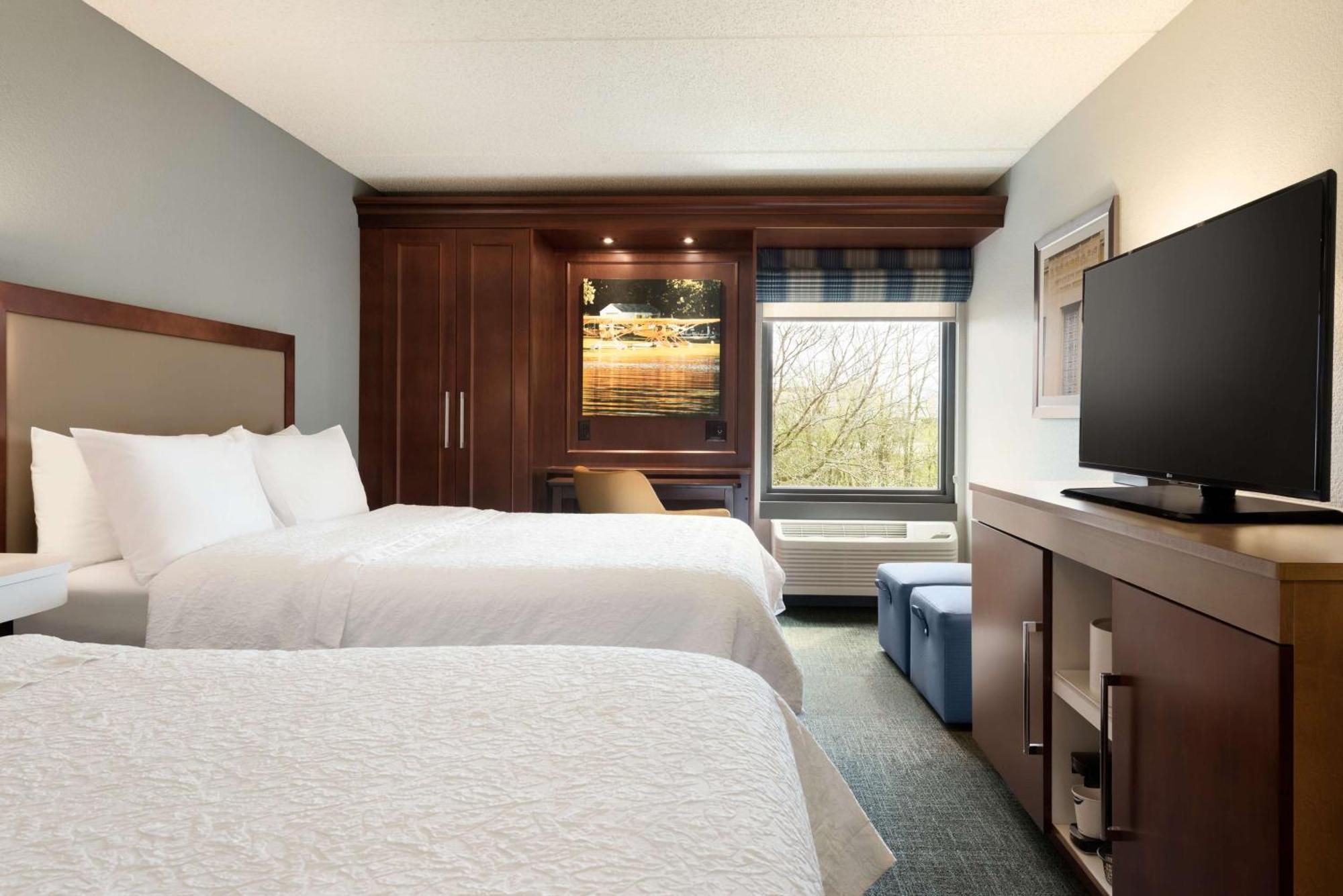 Hampton Inn Appleton-Fox River Mall Area Экстерьер фото