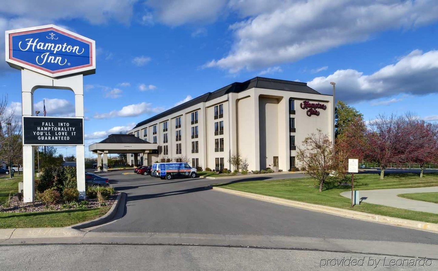 Hampton Inn Appleton-Fox River Mall Area Экстерьер фото