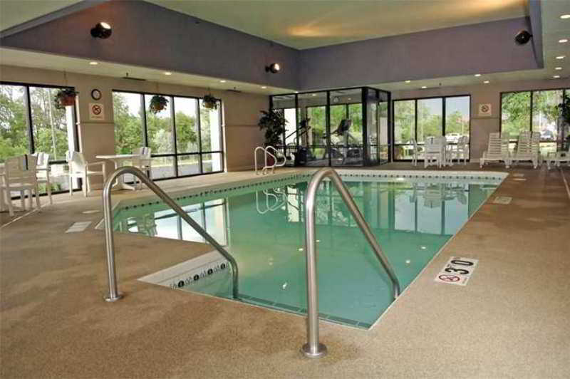 Hampton Inn Appleton-Fox River Mall Area Удобства фото