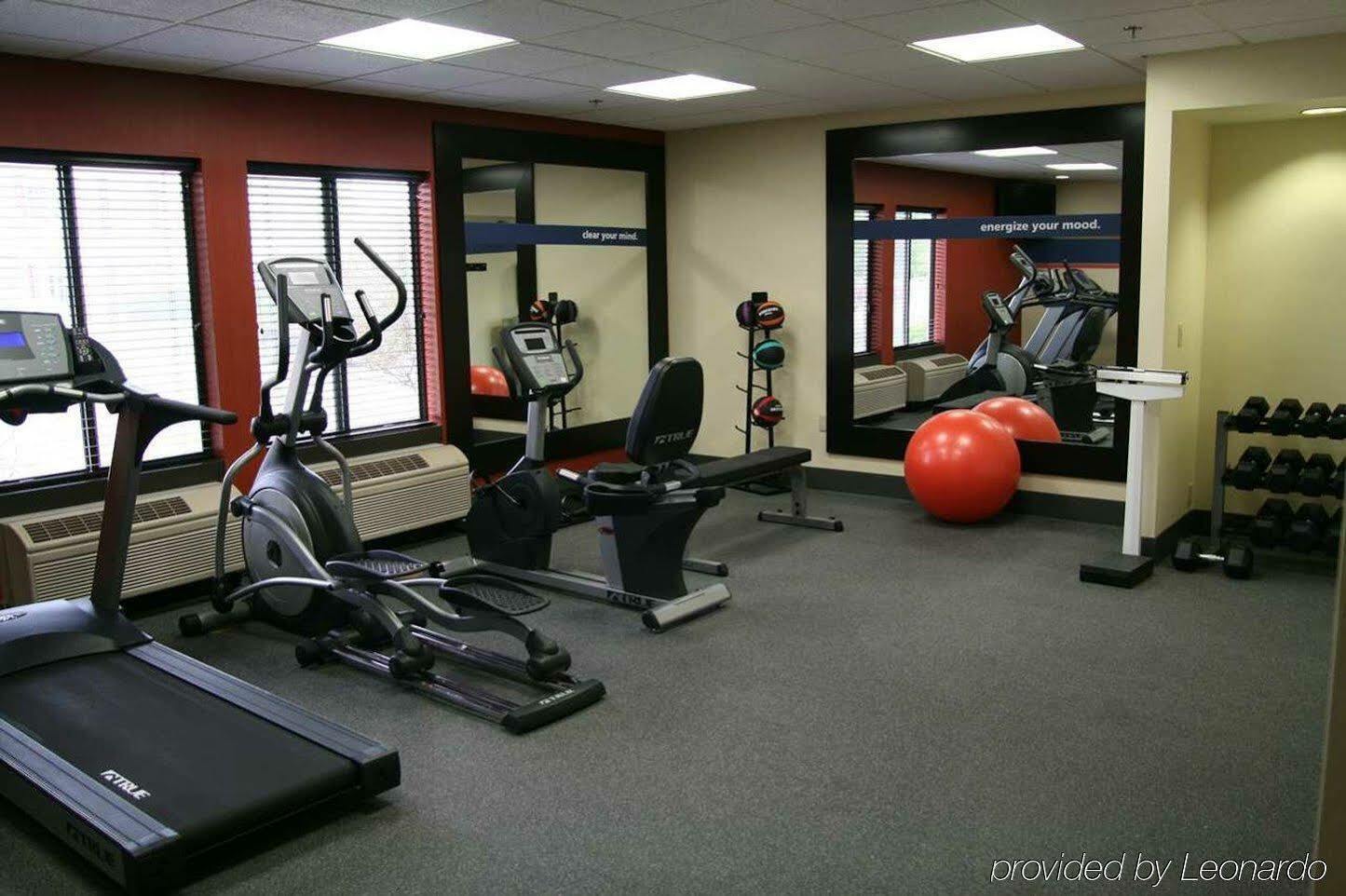 Hampton Inn Appleton-Fox River Mall Area Экстерьер фото